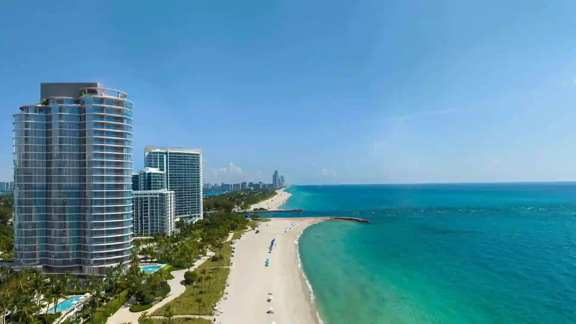 Exterior of Rivage Bal Harbour, a luxury development in Bal Harbour.