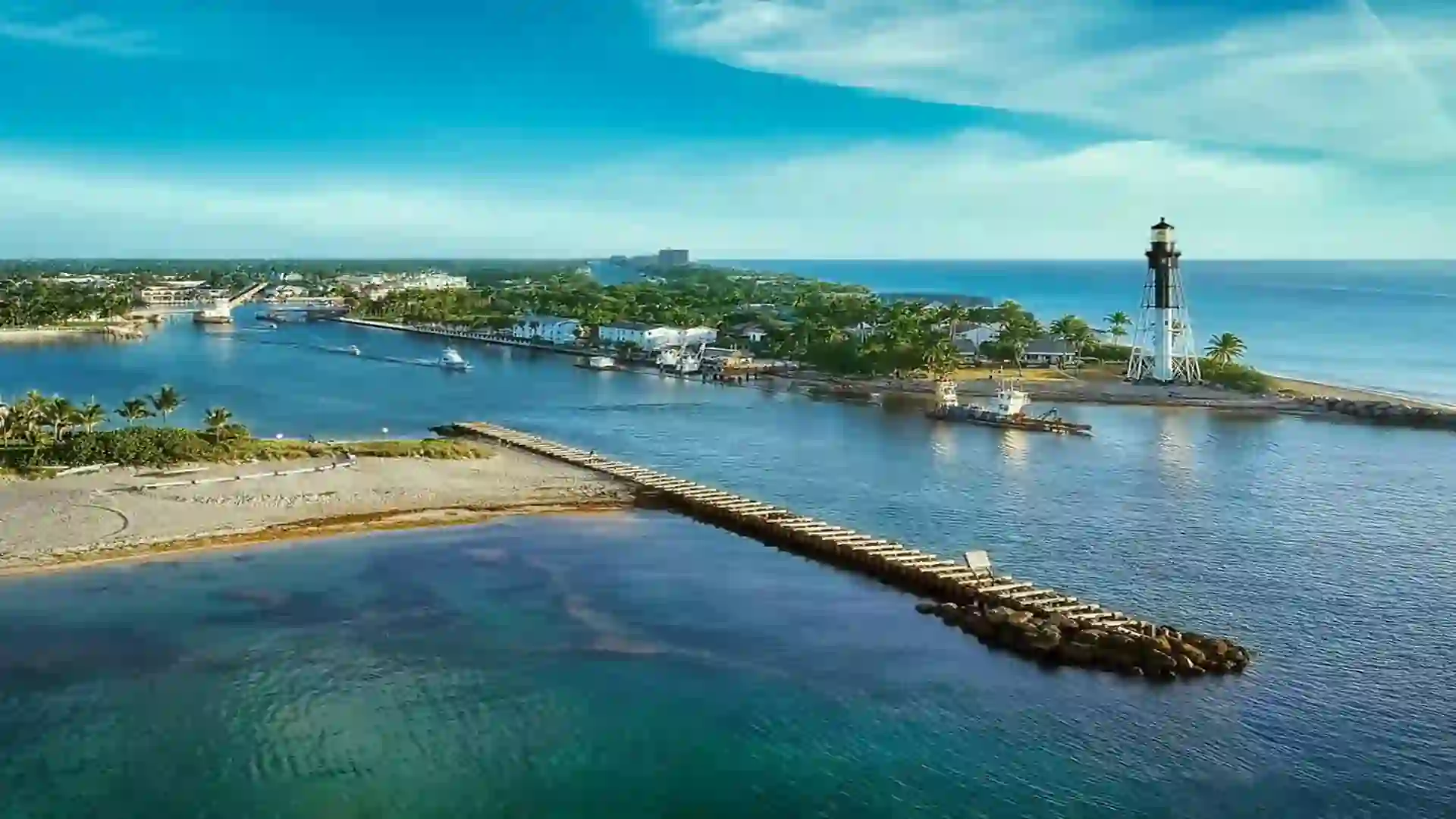 Scenic view of the Hillsboro Beach neighborhood